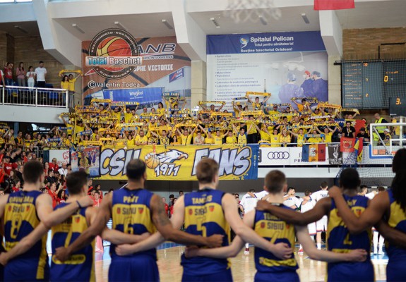csu sibiu meci fani