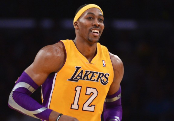 Dwight Howard a revenit la Los Angeles Lakers după ce și-a încheiat contractul cu Memphis Grizzlies