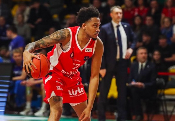 Kamau Stokes semnează cu Steaua București și are misiunea de a-l face uitat pe Tony Hicks