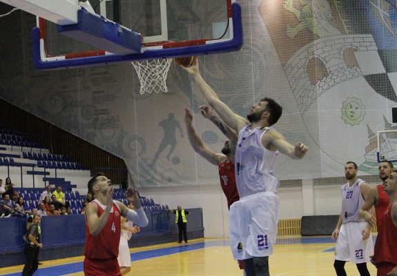 SCM Timișoara câștigă acasă cu KK Vrsac primul amical din această perioadă de pregătire