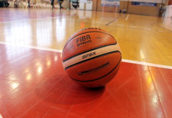 Programul etapei a 4-a în grupa Est și a 2-a în grupa Vest din LNBF
