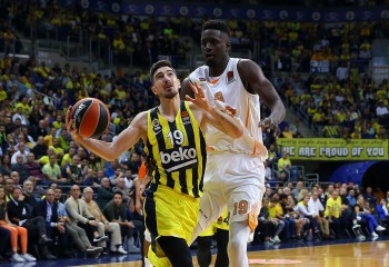 Nando De Colo aduce prima victorie pentru Fenerbahce în Euroligă
