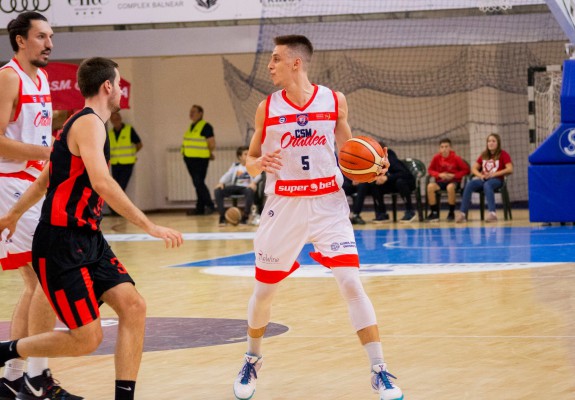 Tudor Fometescu, Dragoș Diculescu și Lucas Tohătan, jucătorii U23 care au ieșit în evidență în ultima rundă