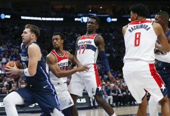 Luka Doncic a impresionat la primul joc din acest sezon