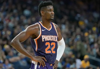 Deandre Ayton  a fost testat pozitiv la un control antidoping
