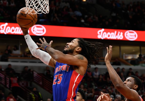 Derrick Rose, primit ca un erou de fanii lui Chicago Bulls. Video