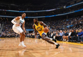 Prim 5 de Wikipedia pentru Golden State Warriors în partida cu Charlotte Hornets