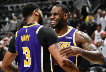 Los Angeles Lakers câștigă duelul cu San Antonio Spurs și se menține pe prima poziție în Vest