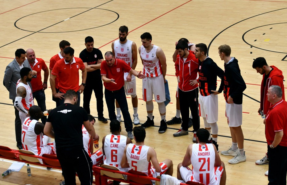Dinamo Știința București a obținut primul succes al sezonului