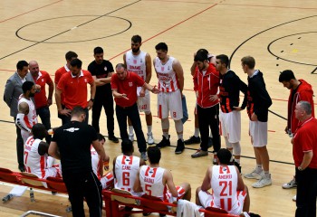 Dinamo Știința București a obținut primul succes al sezonului
