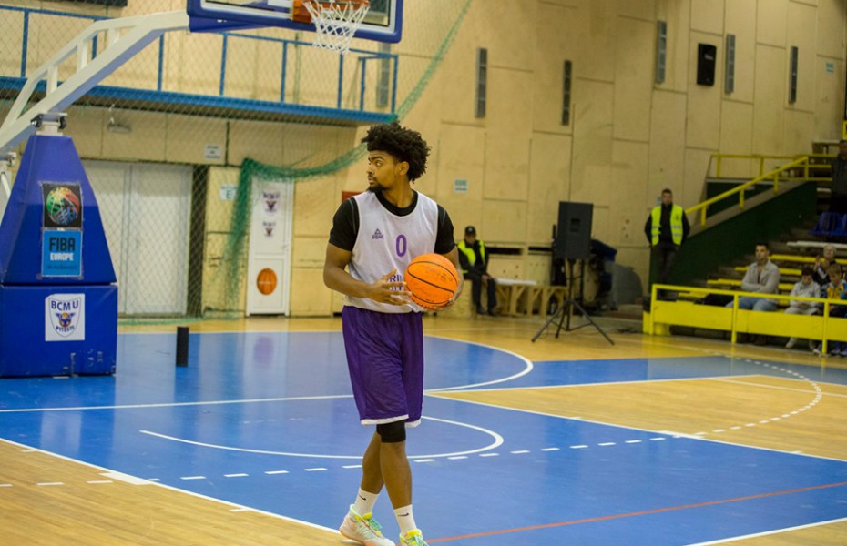 Elijah Robinson nu mai este jucătorul lui BCM U Pitești