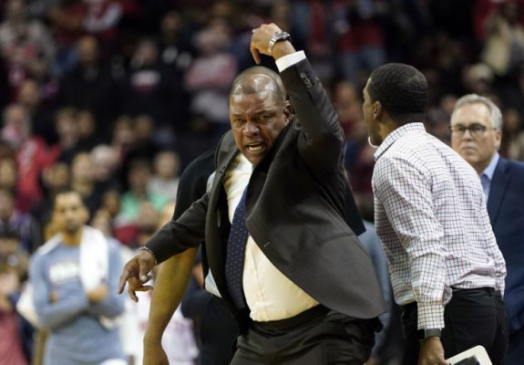 Duel amuzant între Doc Rivers și Austin Rivers la ultima victorie a lui Houston Rockets
