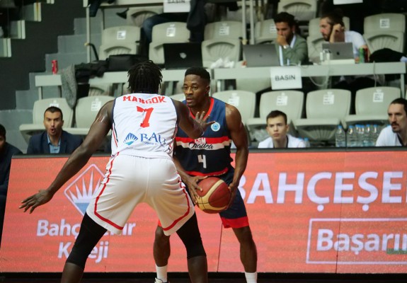 CSM CSU Oradea joacă cu Bahcesehir College pentru supremație în Grupa D din FIBA Europe Cup