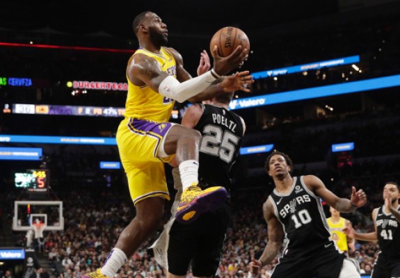 LA Lakers, prima echipă care ajunge la 15 victorii în actuala stagiune