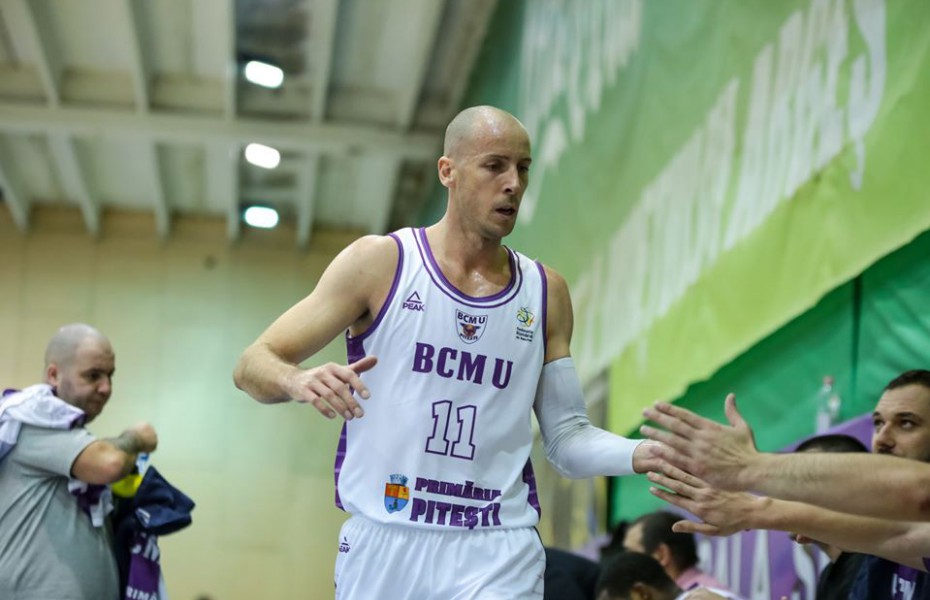 Goran Gajovic, primul double-double din acest sezon, în compania celor de la SCM Timișoara