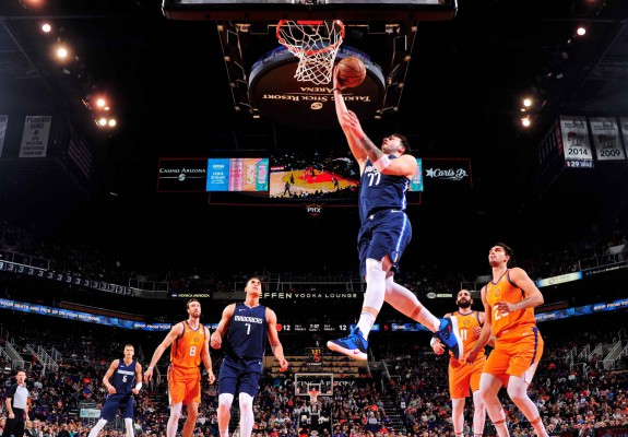 Dallas Mavericks trece la pas de New Orleans Pelicans