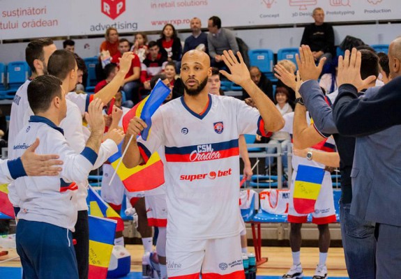Prima declarație a lui Kris Richard după ce a primit cetățenia română: „Este o mare onoare și mândrie”
