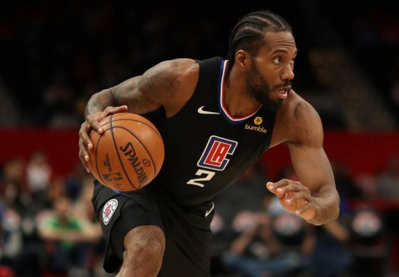 Kawhi Leonard a înregistrat primul triple-double al carierei (Video)