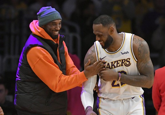 Istoria se repetă în NBA: „fratele mai mic” îl depășește pe „fratele mai mare”. Video