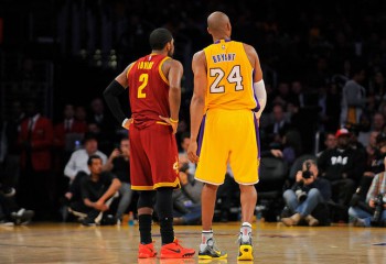 Kyrie Irving, în lacrimi la primul meci jucat după dispariția bunului său prieten, Kobe Bryant