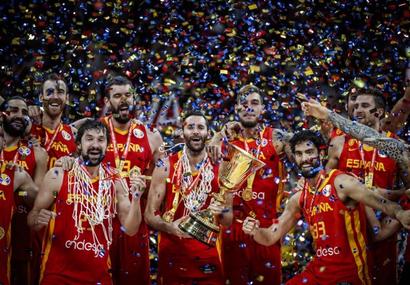 Doi campioni mondiali cu Spania vin la Cluj-Napoca pentru meciul cu România