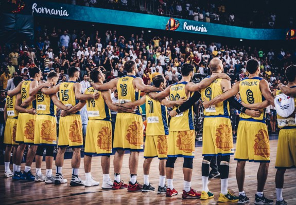 Doar trei „supraviețuitori” în naționala României din echipa care a întâlnit Spania la EuroBasket 2017