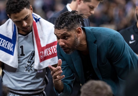 Tim Duncan a condus primul meci în NBA din postura de antrenor