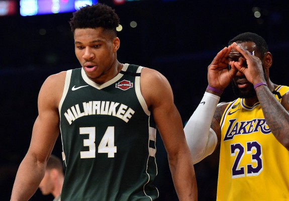 LeBron James a atins borna celor 34.000 de puncte marcate în confruntarea cu Giannis Antetokounmpo