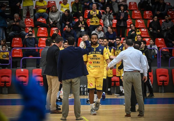 Jucătorii străini de la BC CSU Sibiu părăsesc și ei România