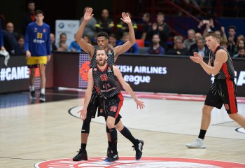 Sergio Rodriguez a condus 1.500 de kilometri pentru a fugi din calea covid-19