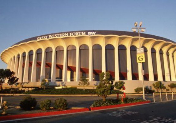 LA Clippers se mută din Staples Center