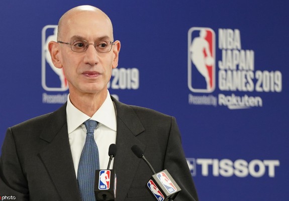 NBA reduce cu 20% salariile celor mai bine plătiți angajați
