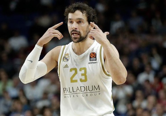 Jucătorii lui Real Madrid au revenit în sala de baschet