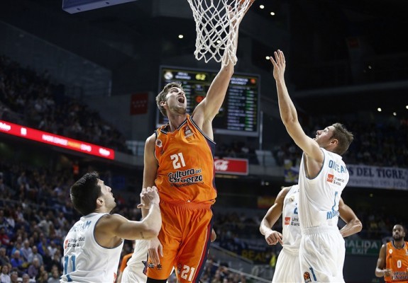 Liga ACB va încheia sezonul la Valencia