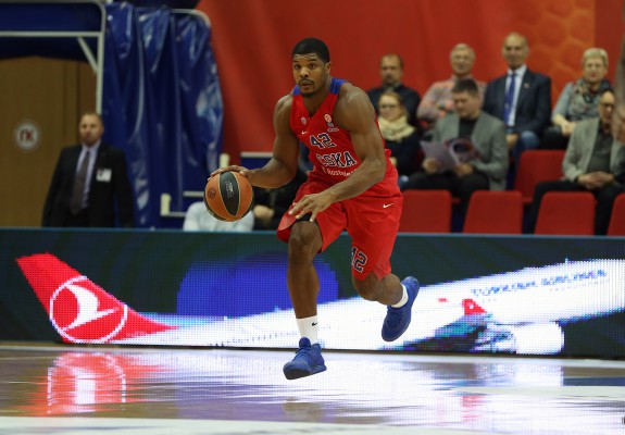 Kyle Hines a semnat cu Olimpia Milano
