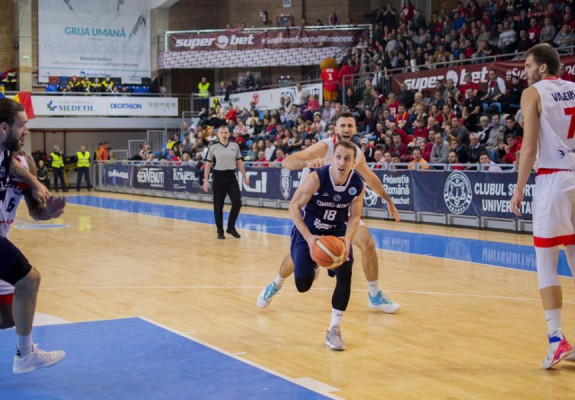 Branko Mirkovic se alătură lui Pieno Zvaigzdes