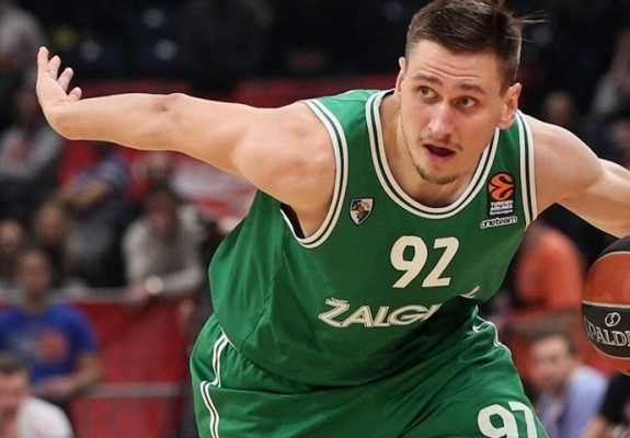 Edgaras Ulanovas trece la Fenerbahce Istanbul