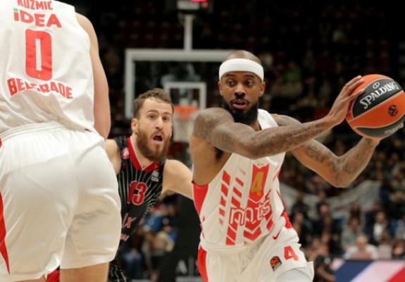 Lorenzo Brown trece la Fenerbahce Istanbul