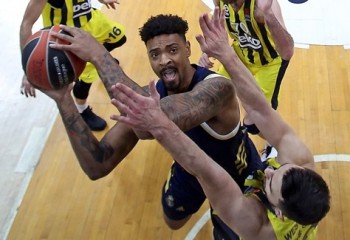 Jordan Mickey revine la Khimki Moscova