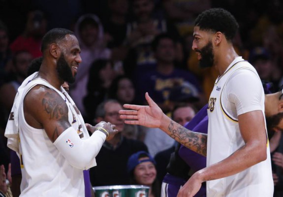 Los Angeles Lakers și-a asigurat prima poziție în conferința de Vest