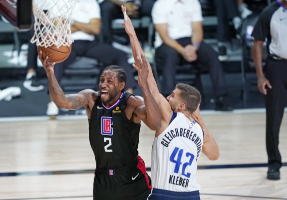 LA Clippers câștigă meciul 3 al seriei cu Dallas Mavericks