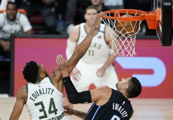 Milwaukee Bucks preia iniţiativa în seria cu Orlando după victoria din meciul 4