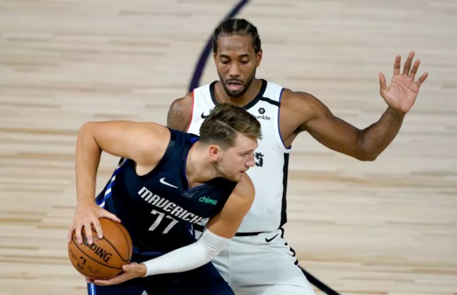 Oferta SuperBet pentru meciurile din această seară din NBA