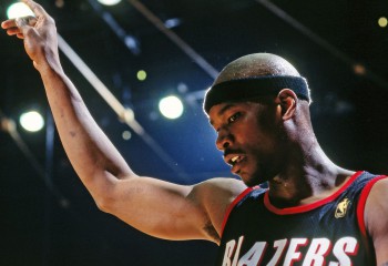 Doliu în NBA: Cliff Robinson a încetat din viață