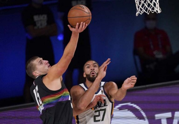 Denver Nuggets câştigă la limită meciul 7 al seriei cu Utah Jazz. Video