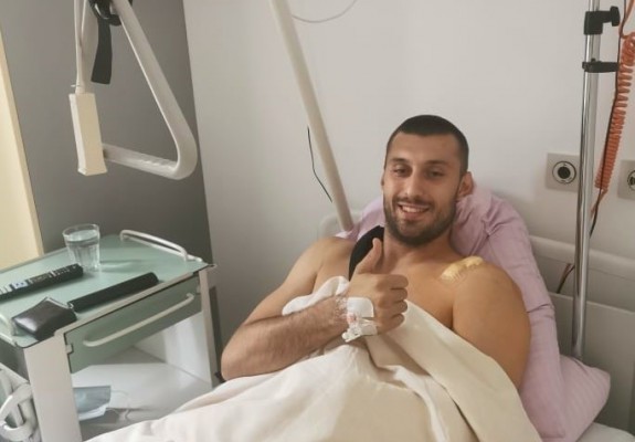 Karlo Zganec a fost operat la umăr în Croația