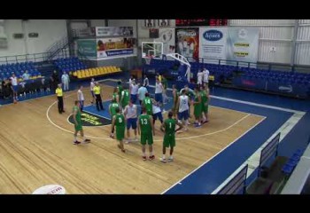 Bătaie generală la un meci amical din Ucraina. Video