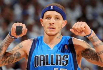 Mark Cuban l-a luat de pe stradă și l-a dus la o clinică pe Delonte West. Video
