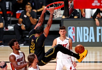 Los Angeles Lakers a câştigat meciul 2 al finalei cu Miami Heat. Video