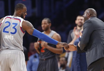 LeBron James avansează în topul celor mai buni pasatori din istoria playoff-ului NBA
